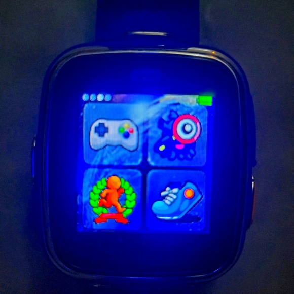 VTech Kidizoom Smartwatch DX - Royal Blue - Picture 6 of 7